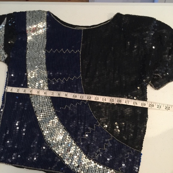 🎉4 for $20 JLB Sequin top - Picture 4 of 5